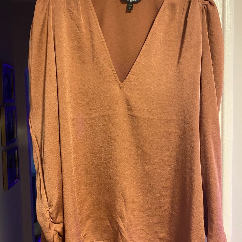 Express Rust Orange V-Neck Blouse - Picture 6 of 7
